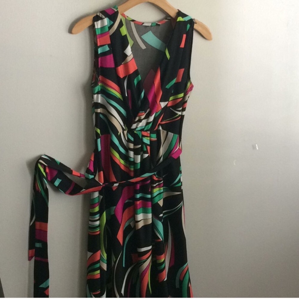 V-Neck Sleeveless Maxi Dress - Tie Waist
